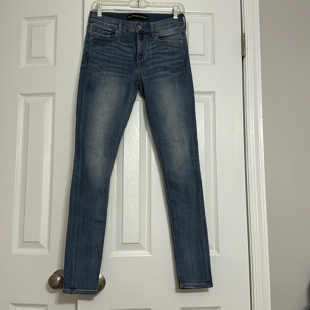 Size 0 Mid Rise Jegging